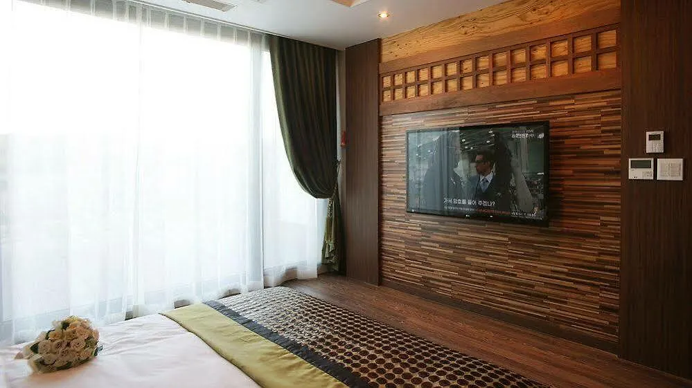 Login Resort Jeju 3*,  South Korea