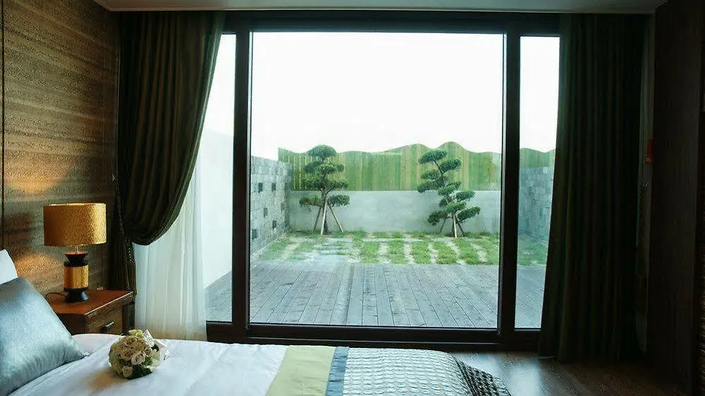Login Resort Jeju 3*,  South Korea